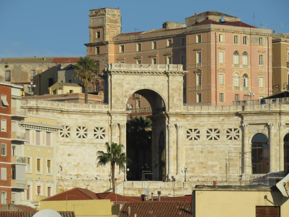 Luna Rossa Rooms Cagliari Buitenkant foto