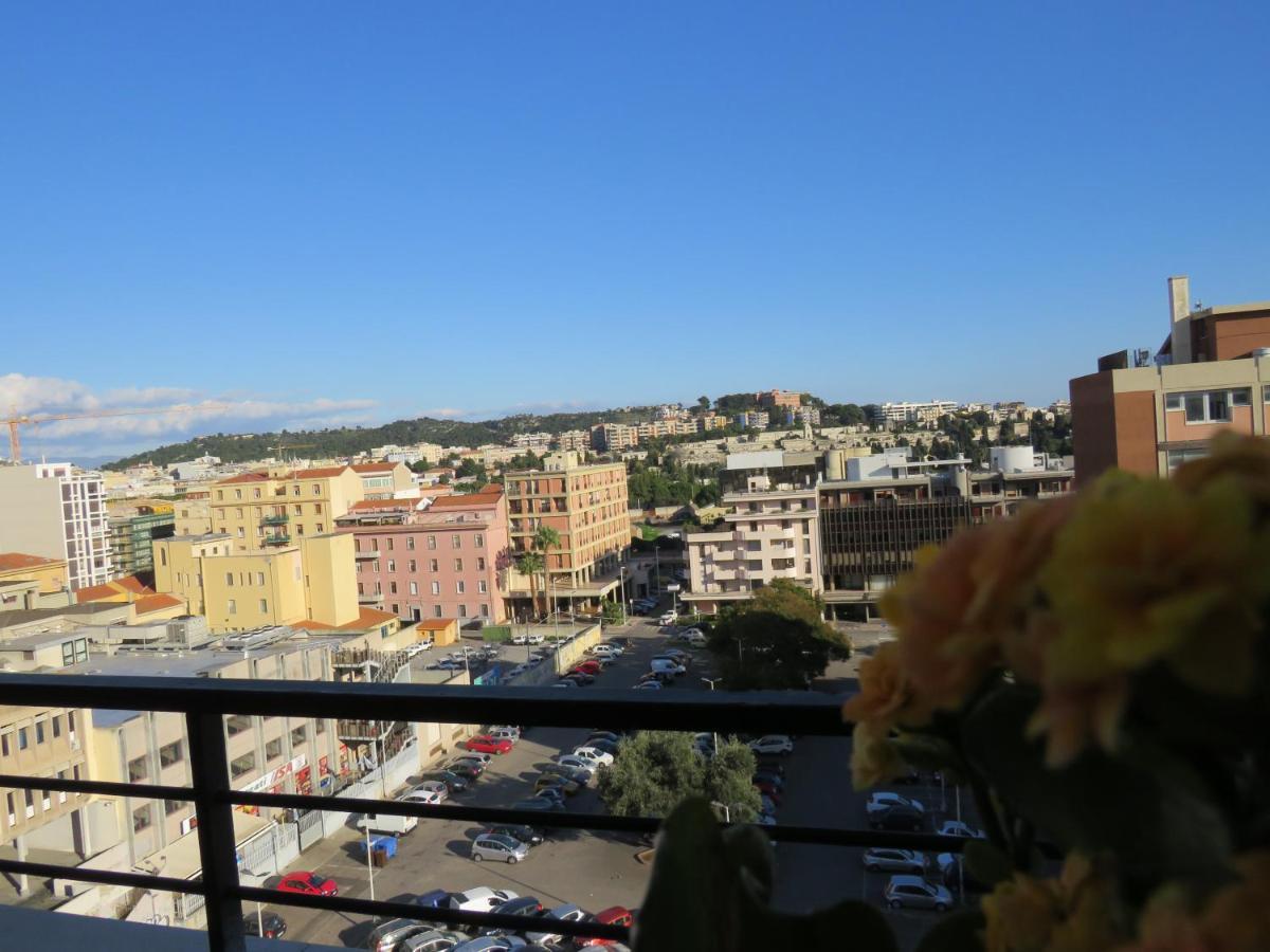 Luna Rossa Rooms Cagliari Buitenkant foto