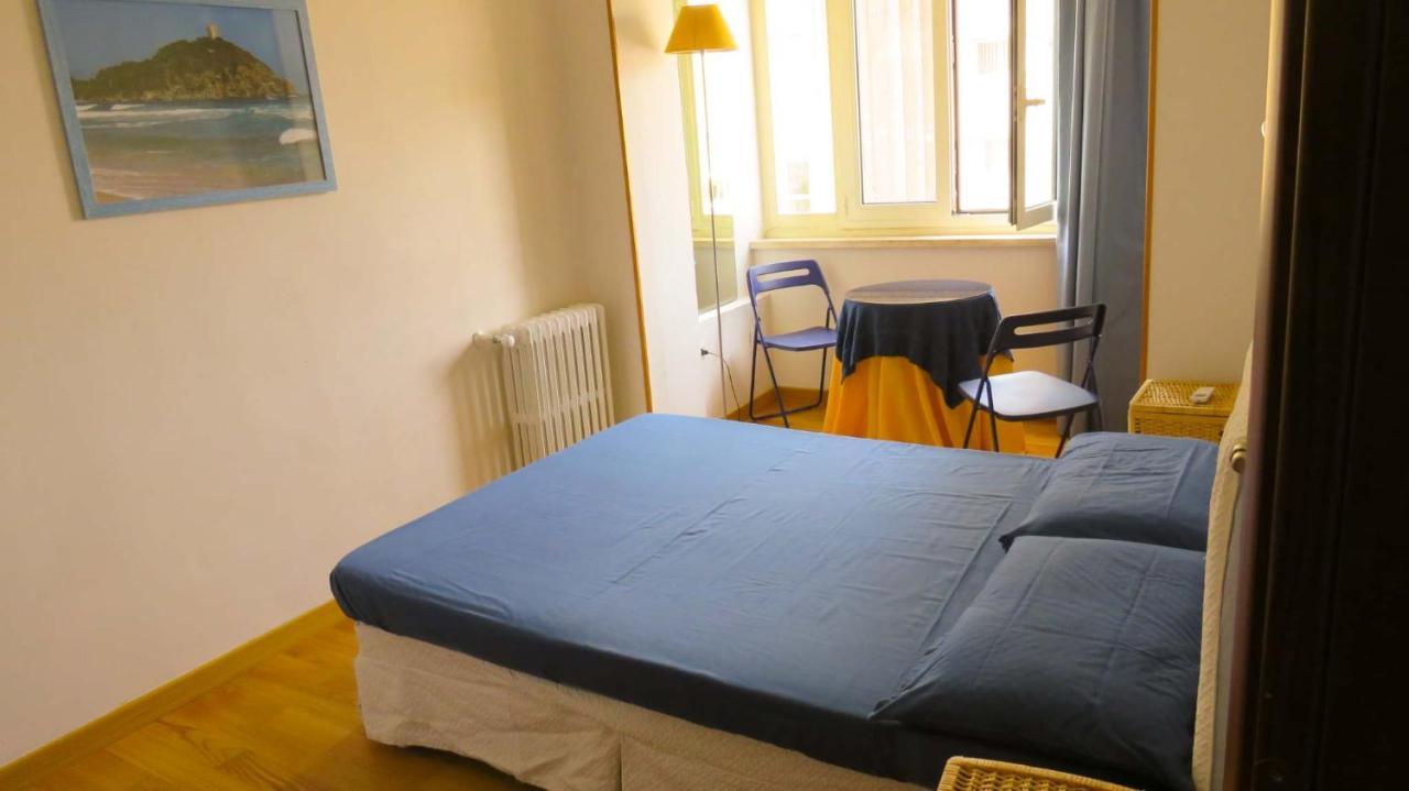 Luna Rossa Rooms Cagliari Buitenkant foto